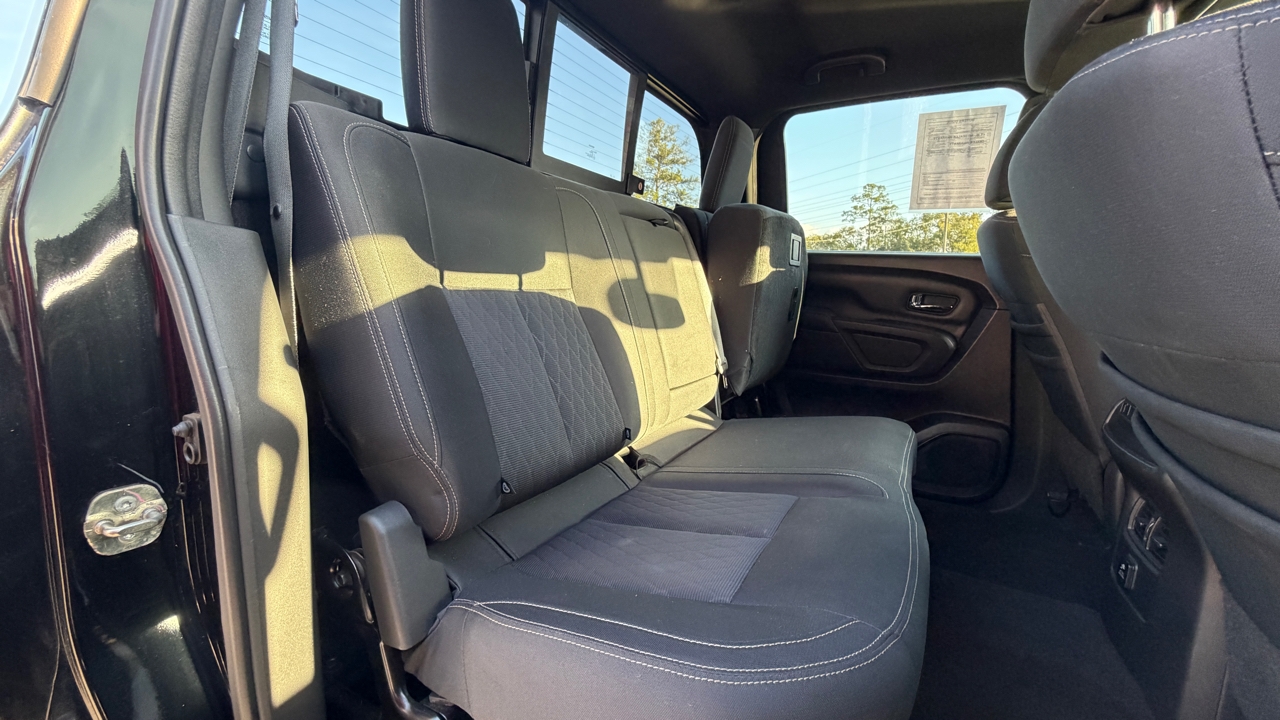 Nissan Titan Platinum Reserve Crew Cab 2WD 2018