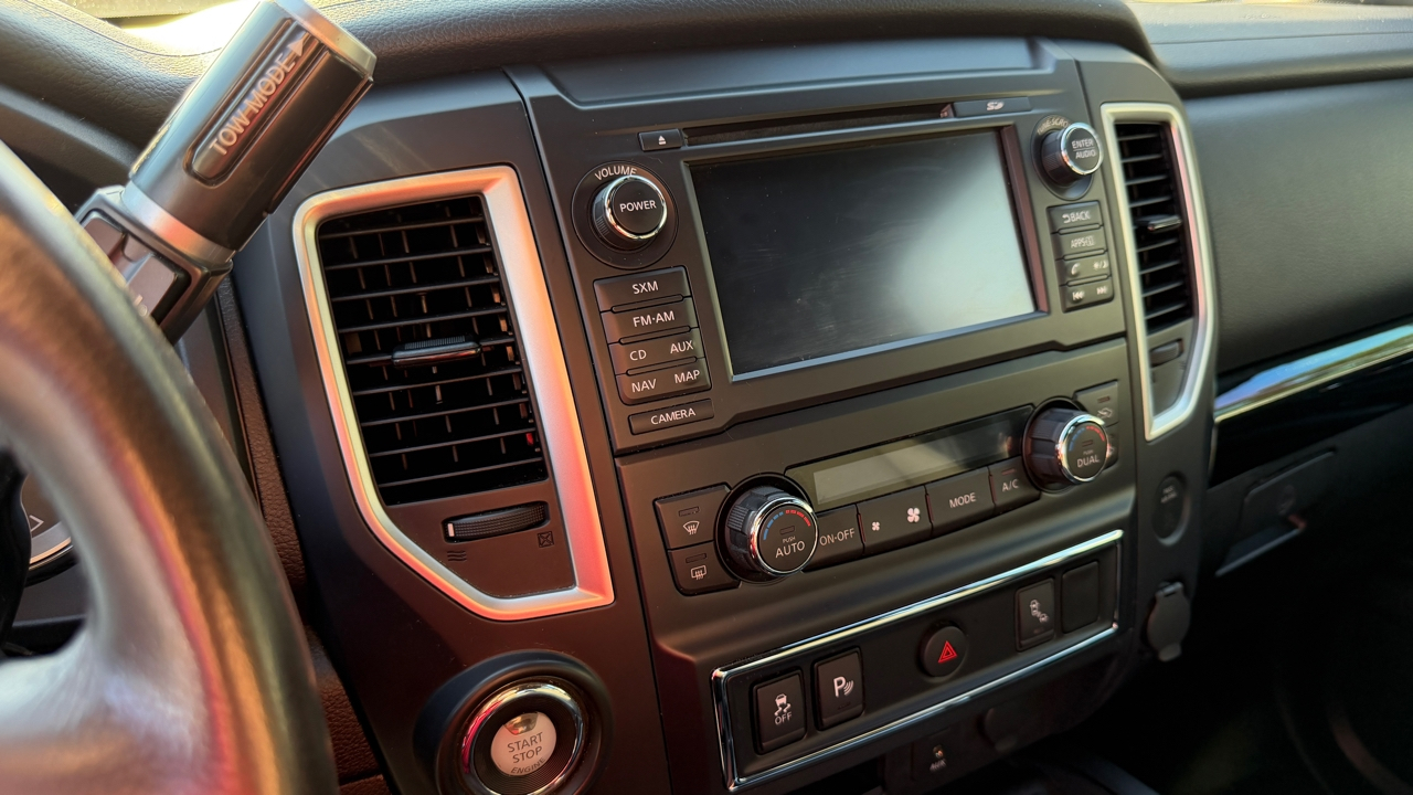 Nissan Titan Platinum Reserve Crew Cab 2WD 2018