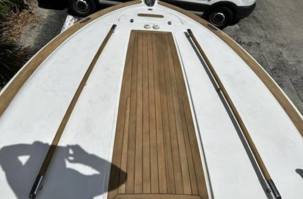 Chris-Craft Cabin Cruiser  2004