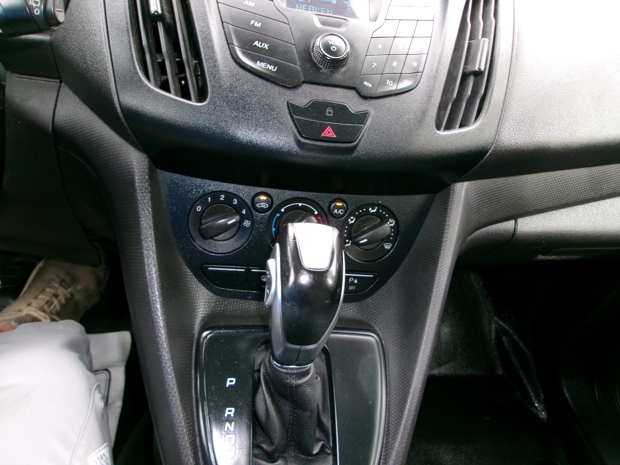 Ford Transit Connect Cargo Van XL LWB w/Rear 180 Degree Door 2017