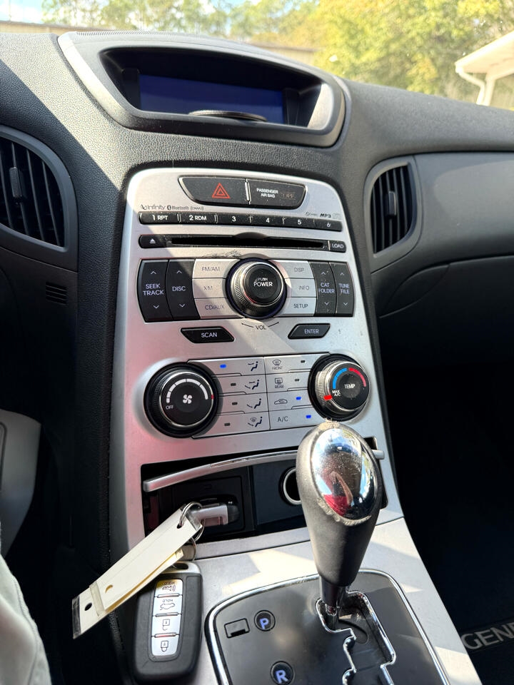 Hyundai Genesis Coupe 2.0T Premium Auto 2010