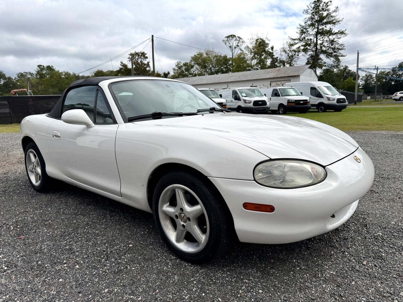 Mazda MX-5 Miata Base 1999
