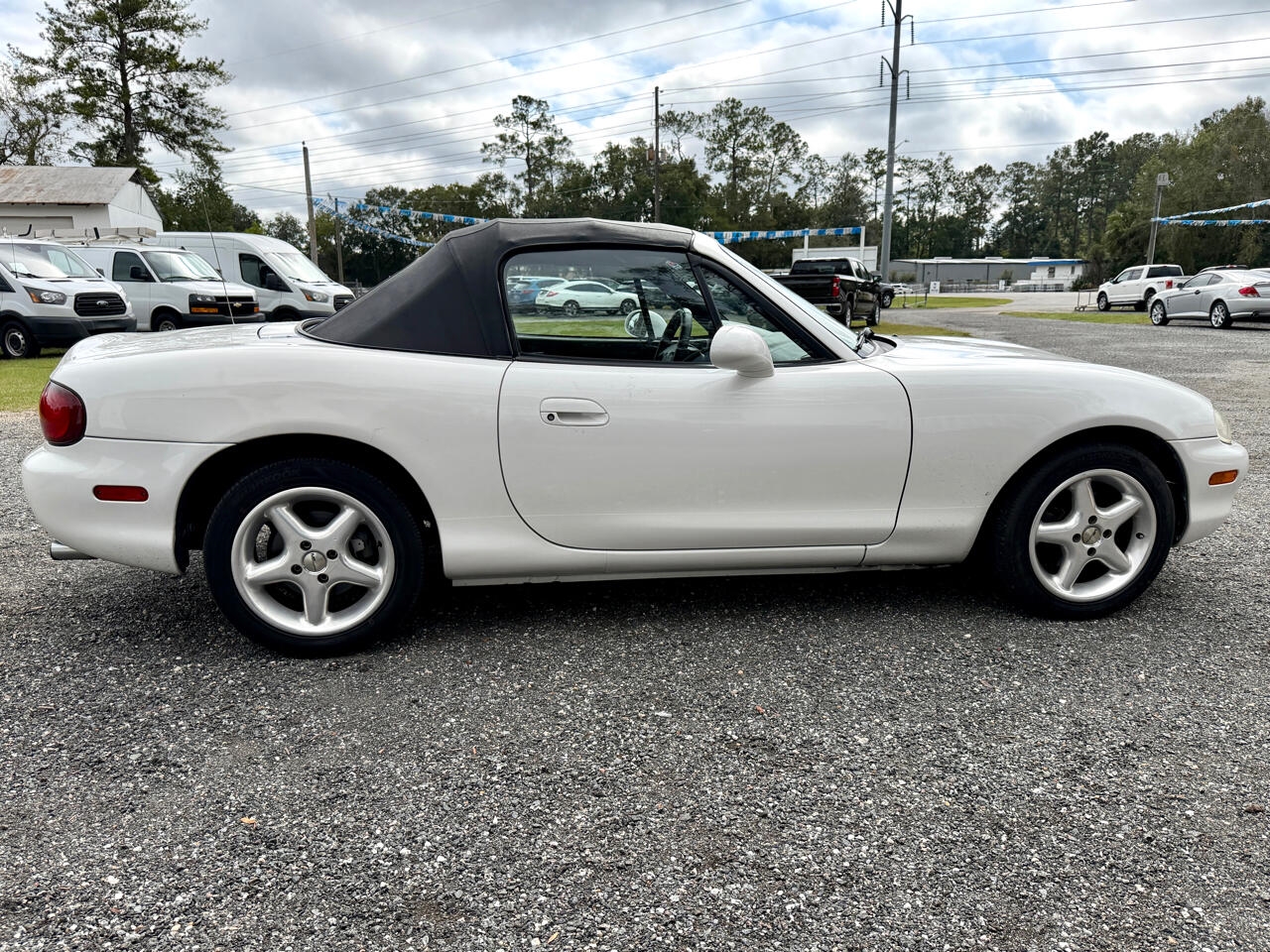 Mazda MX-5 Miata Base 1999