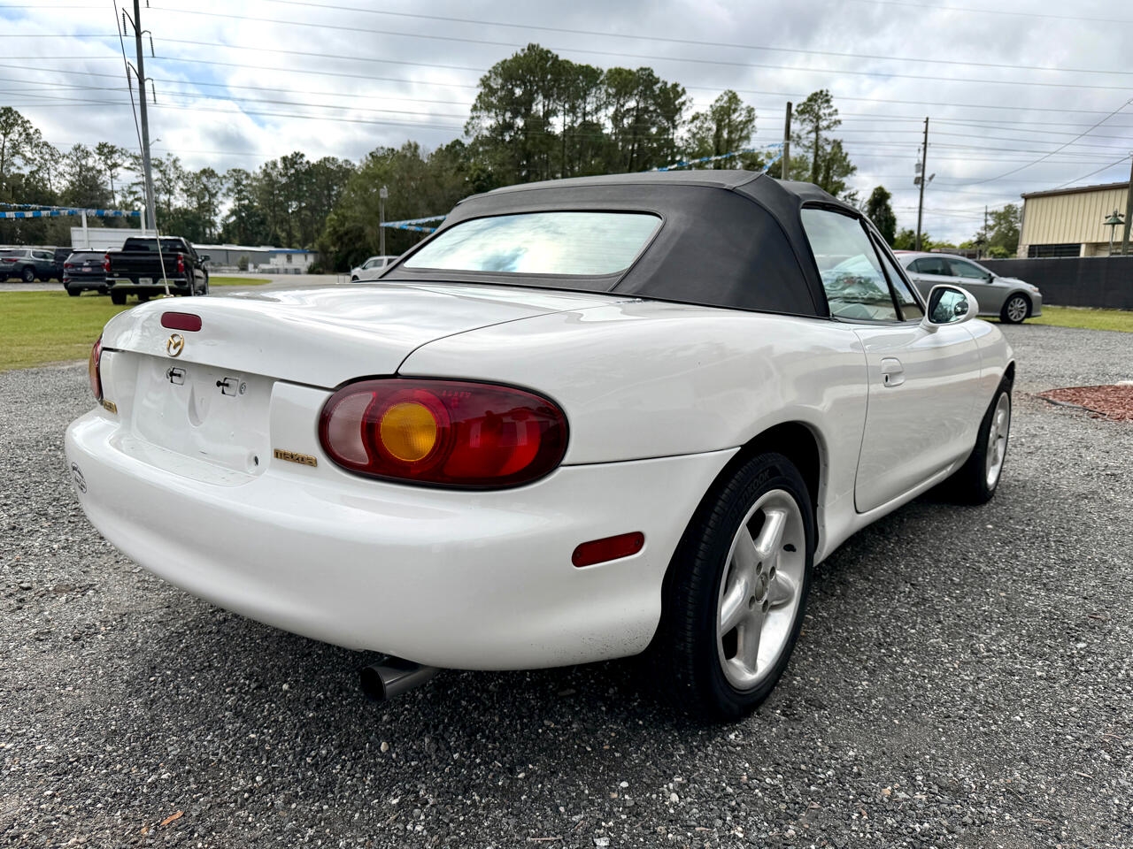Mazda MX-5 Miata Base 1999