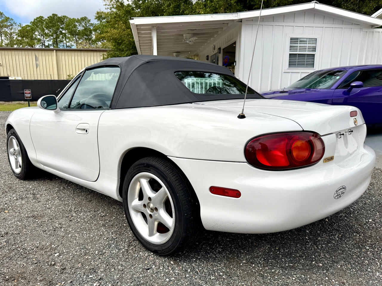 Mazda MX-5 Miata Base 1999