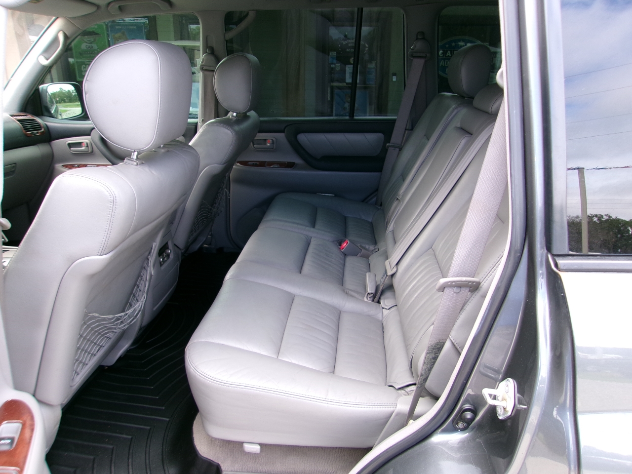 Toyota Land Cruiser 4WD 2004