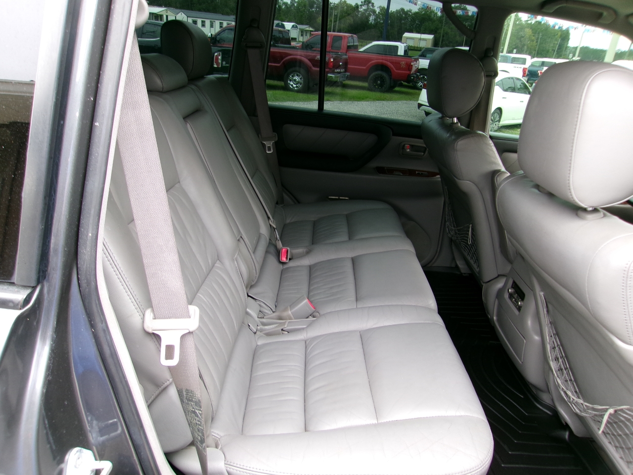 Toyota Land Cruiser 4WD 2004