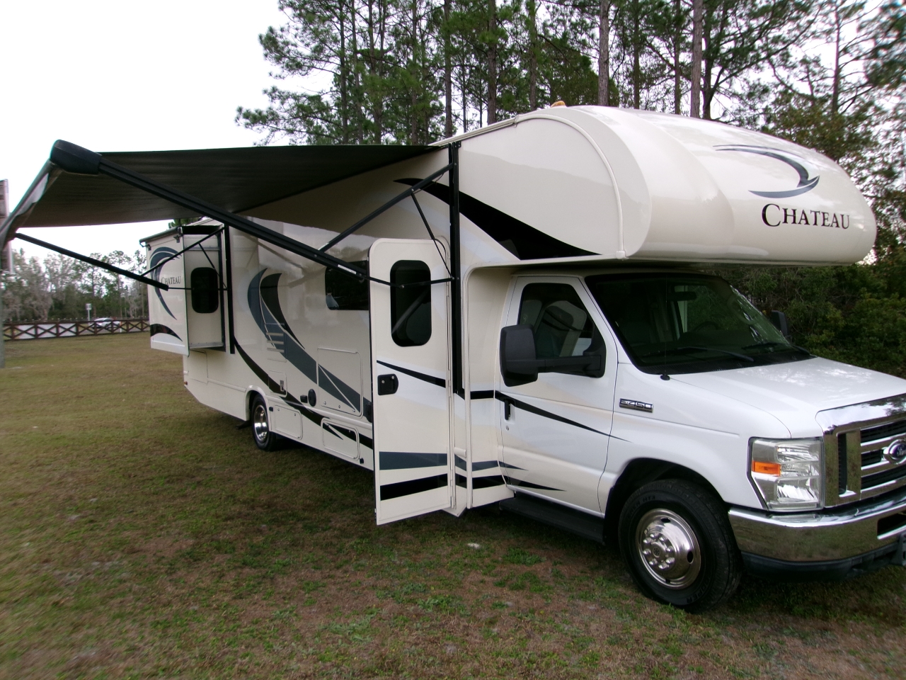 Ford Econoline E450 2014