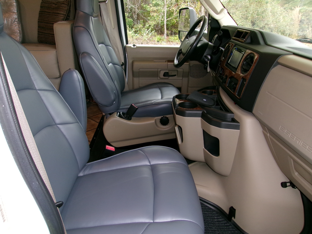 Ford Econoline E450 2014