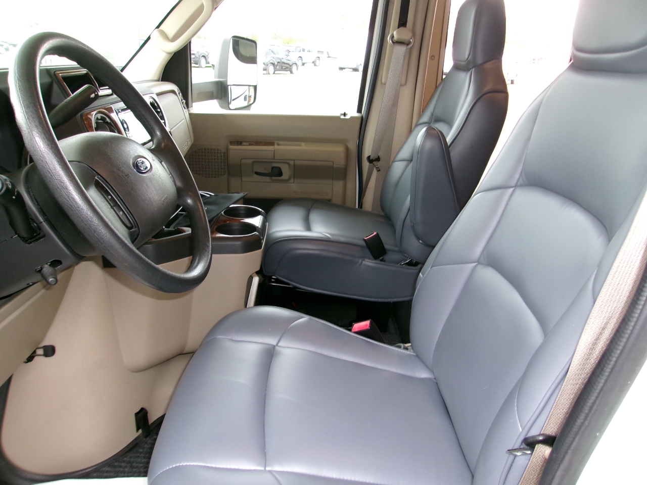 Ford Econoline E450 2014