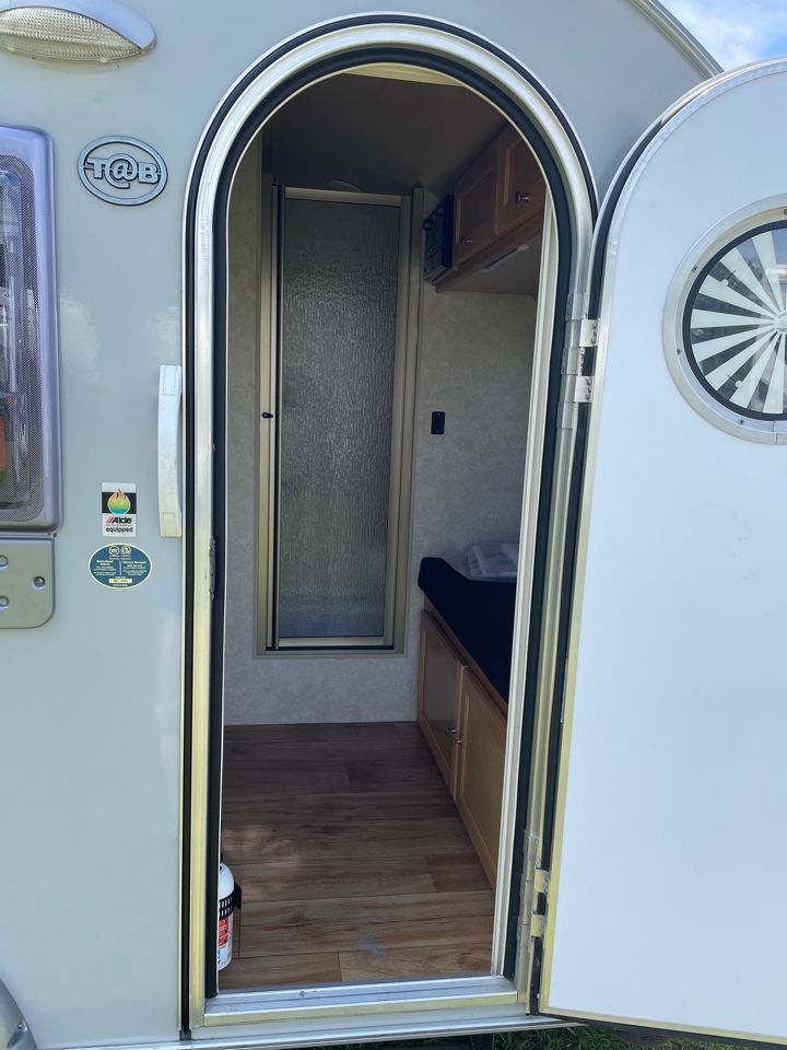 nuCamp RV’ Tab 320  2015