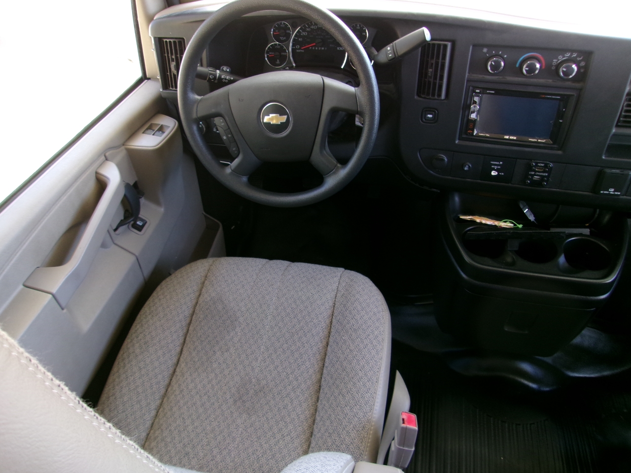 Chevrolet Express G4500 159" 2019