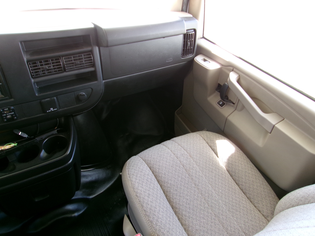 Chevrolet Express G4500 159" 2019