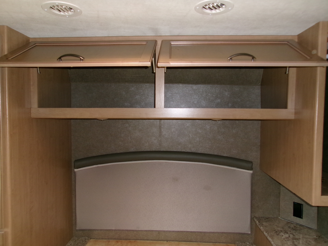 Chevrolet Express G4500 159" 2019