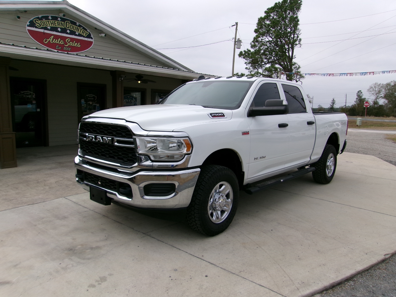RAM 2500 Tradesman Crew Cab SWB 4WD 2022