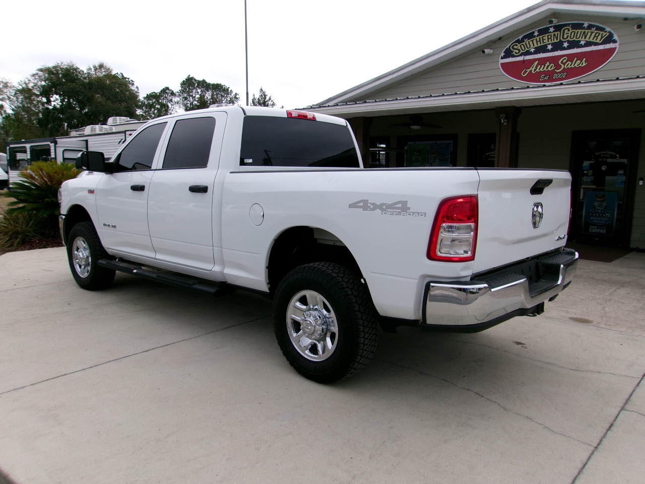 RAM 2500 Tradesman Crew Cab SWB 4WD 2022