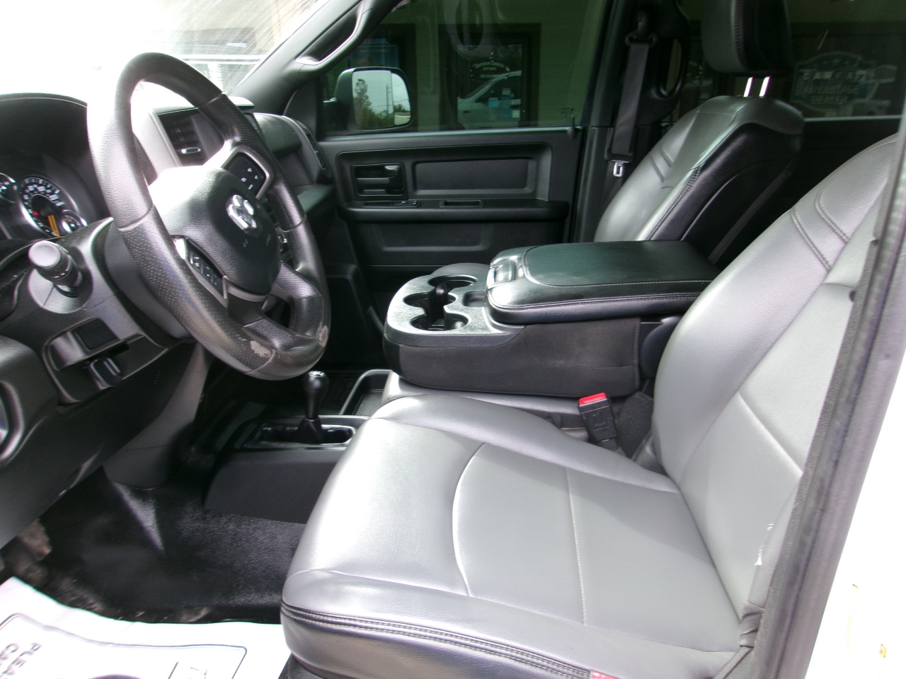 RAM 2500 Tradesman Crew Cab SWB 4WD 2022