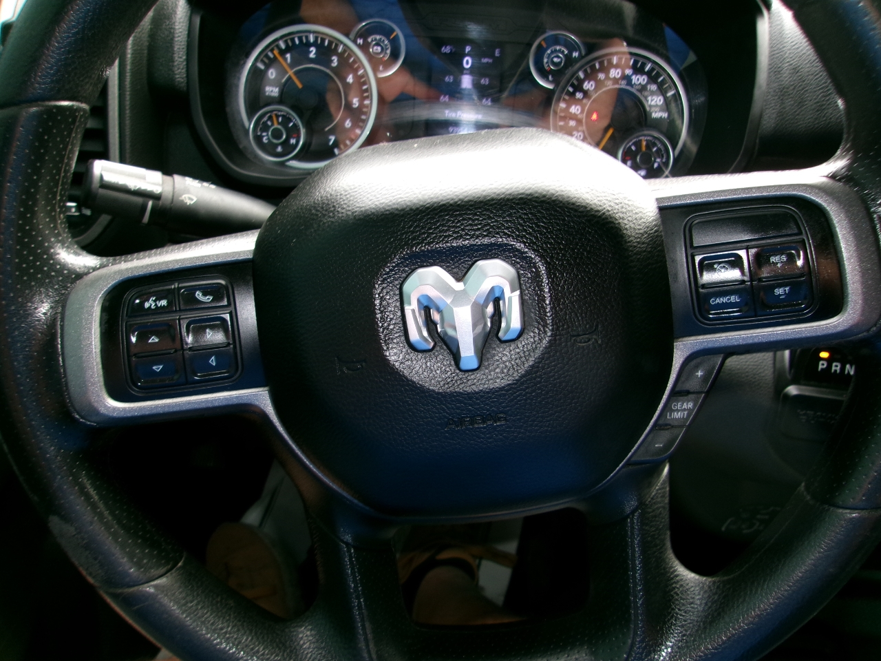 RAM 2500 Tradesman Crew Cab SWB 4WD 2022