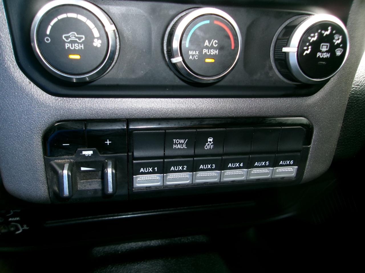 RAM 2500 Tradesman Crew Cab SWB 4WD 2022