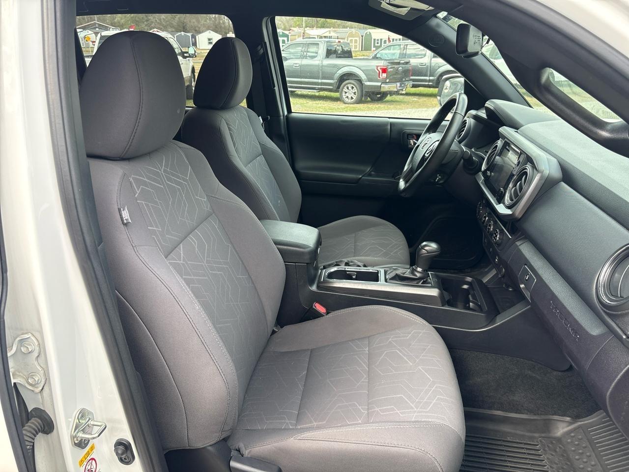 Toyota Tacoma SR5 Double Cab Long Bed V6 6AT 4WD 2017