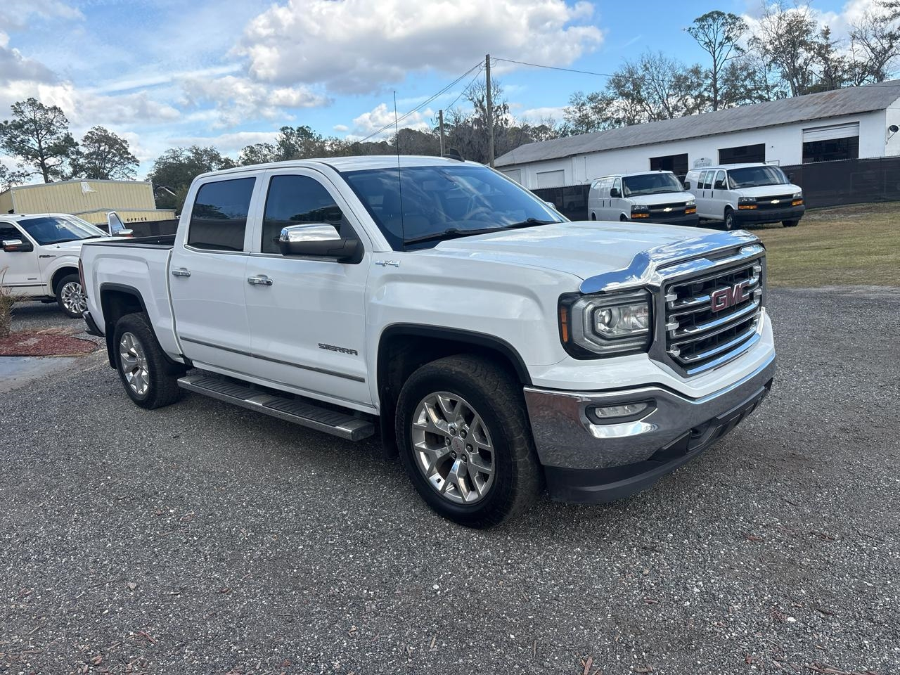 GMC Sierra 1500 SLT Crew Cab Long Box 4WD 2017