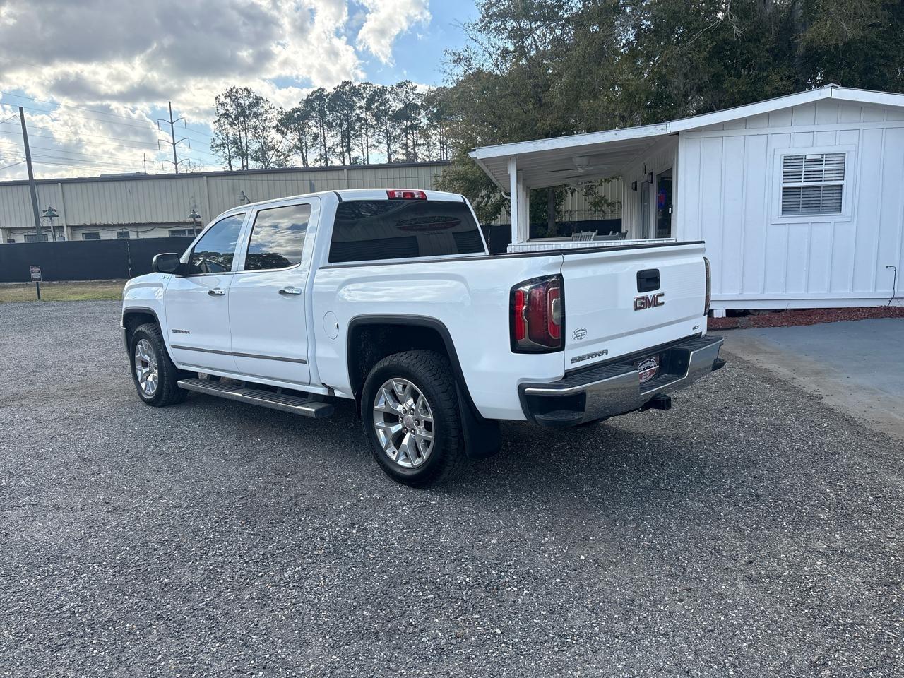 GMC Sierra 1500 SLT Crew Cab Long Box 4WD 2017