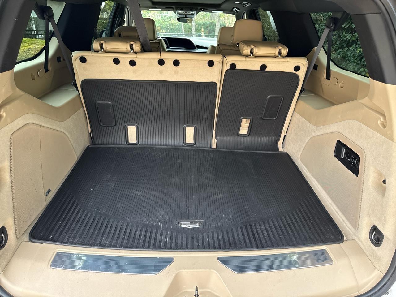 Cadillac Escalade ESV Premium Luxury 2023