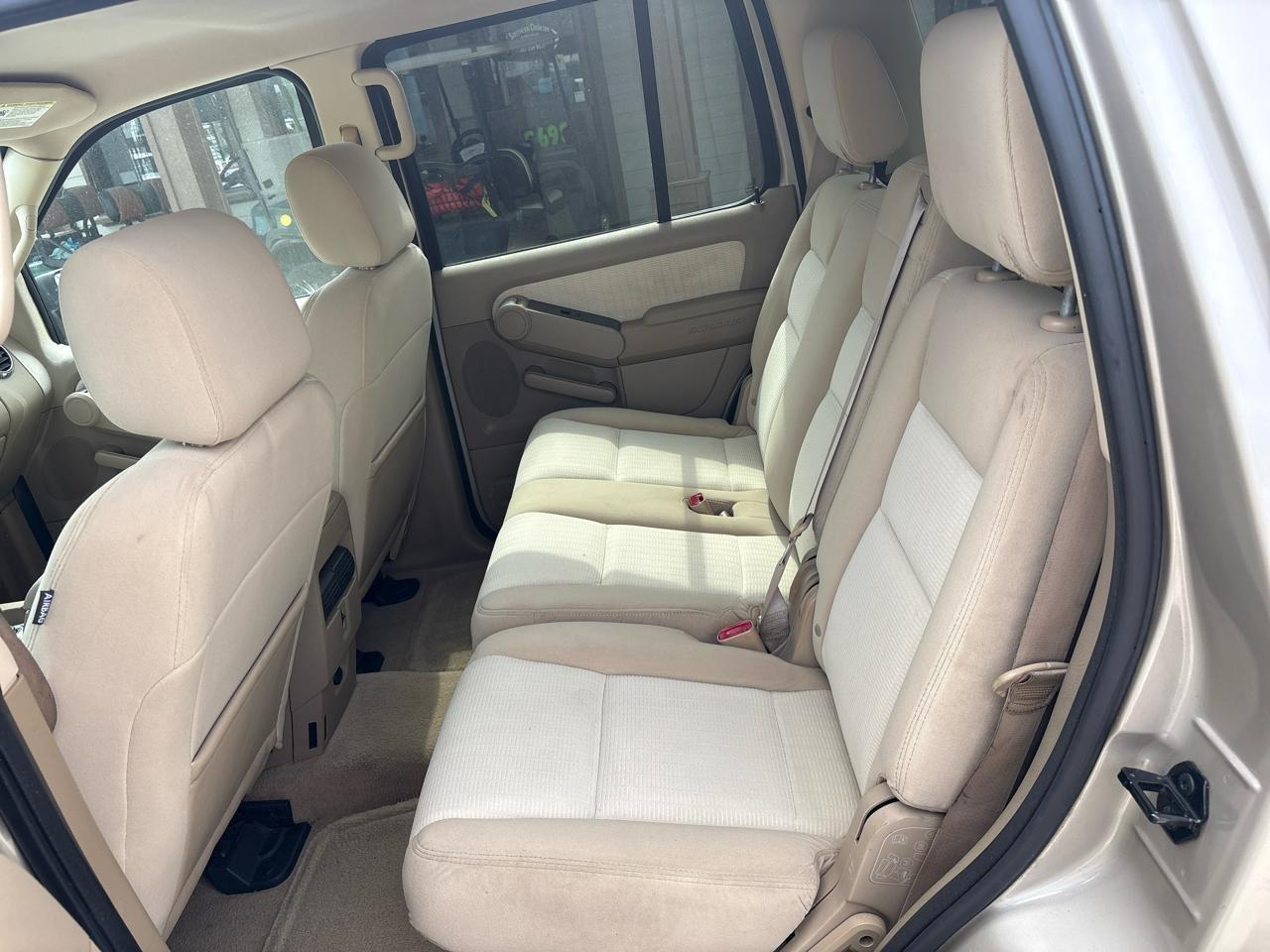 Ford Explorer XLT 4.0L 2WD 2007