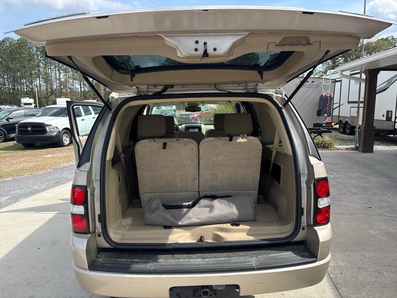 Ford Explorer XLT 4.0L 2WD 2007