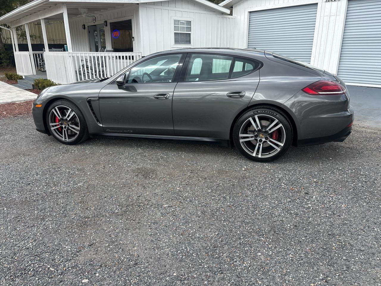 Porsche Panamera GTS 2014