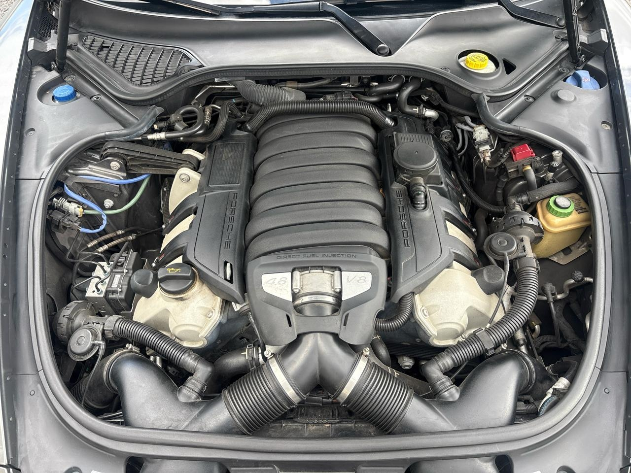 Porsche Panamera GTS 2014