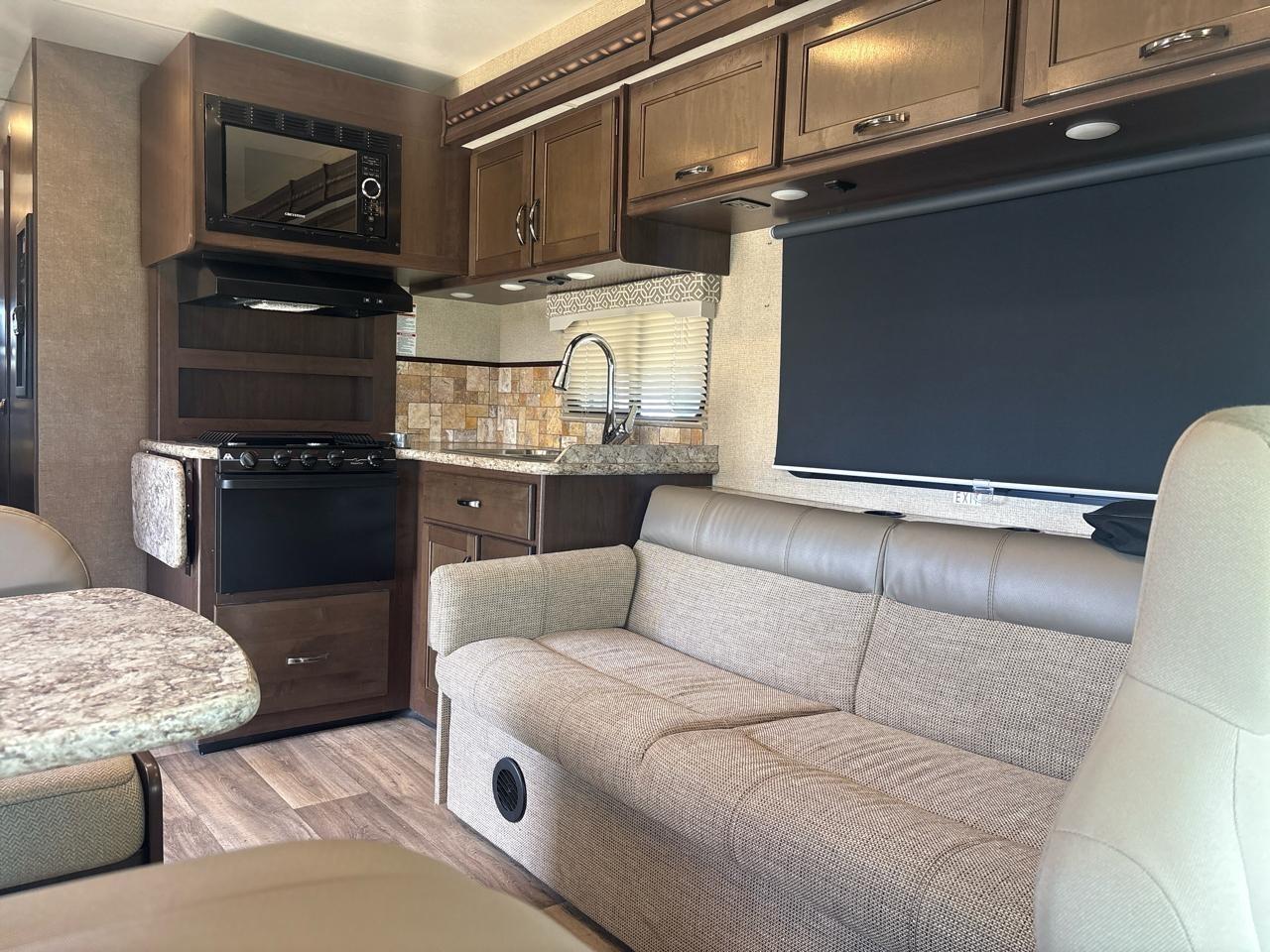 Thor Motor Coach Freedom Elite  2017