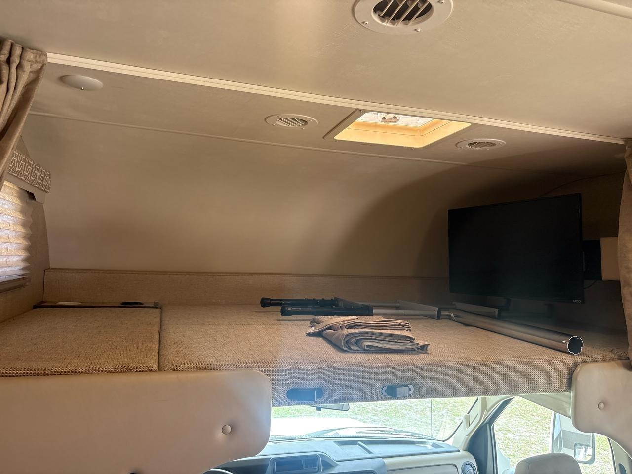 Thor Motor Coach Freedom Elite  2017