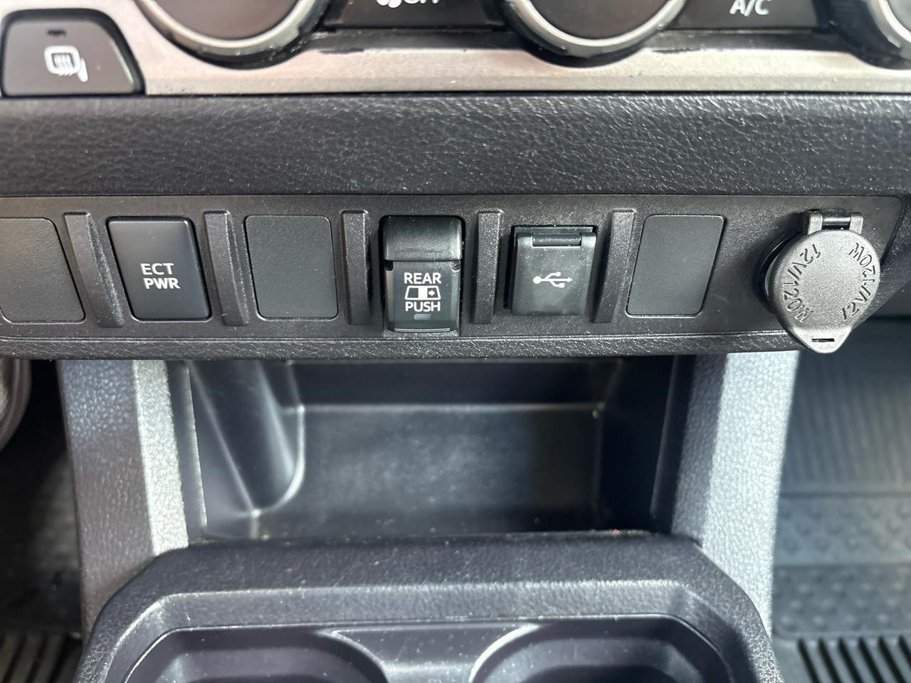 Toyota Tacoma SR5 Double Cab Long Bed V6 6AT 2WD 2022