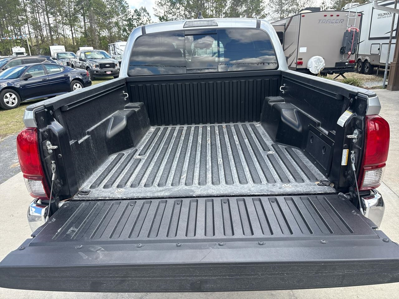 Toyota Tacoma SR5 Double Cab Long Bed V6 6AT 2WD 2022