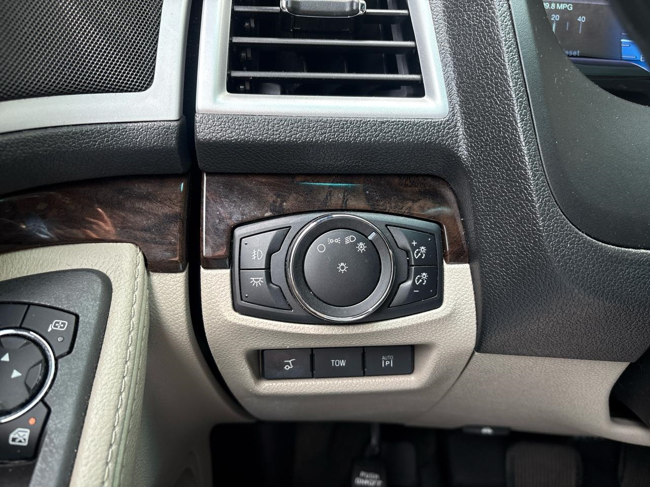 Ford Explorer Limited 4WD 2014