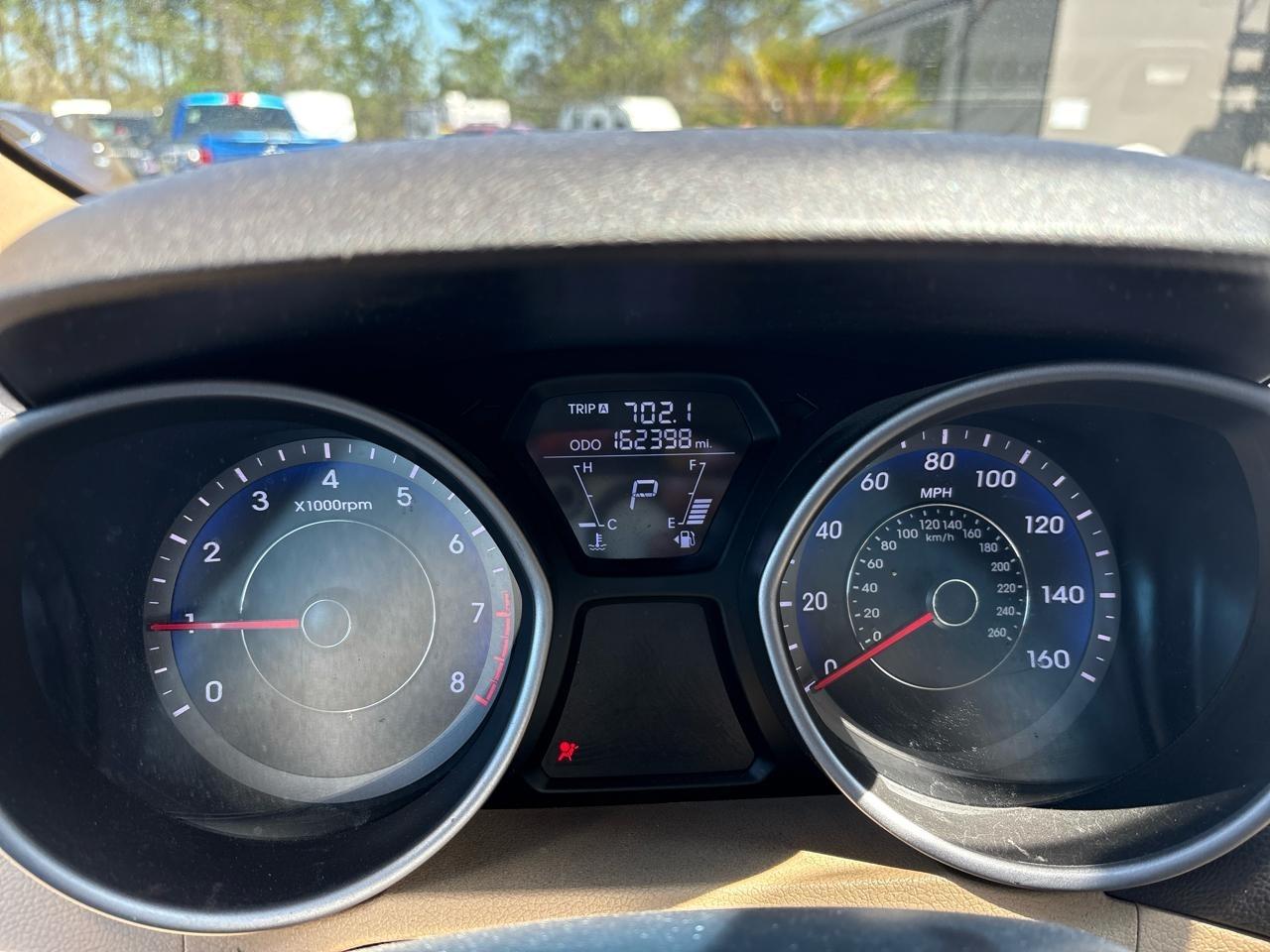 Hyundai Elantra Limited 2013