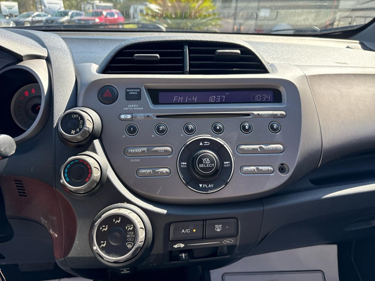 Honda Fit 5-Speed AT 2009