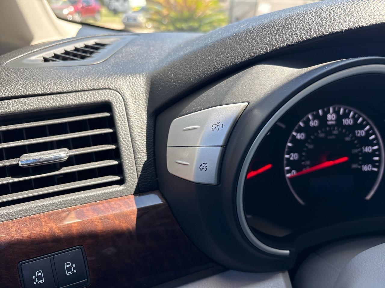 Nissan Quest SV 2015