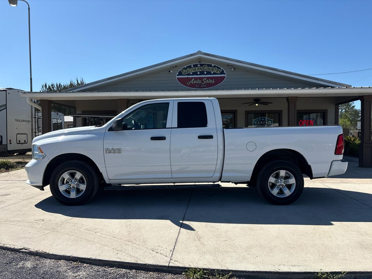 RAM 1500 Classic Tradesman Quad Cab 4WD 2019
