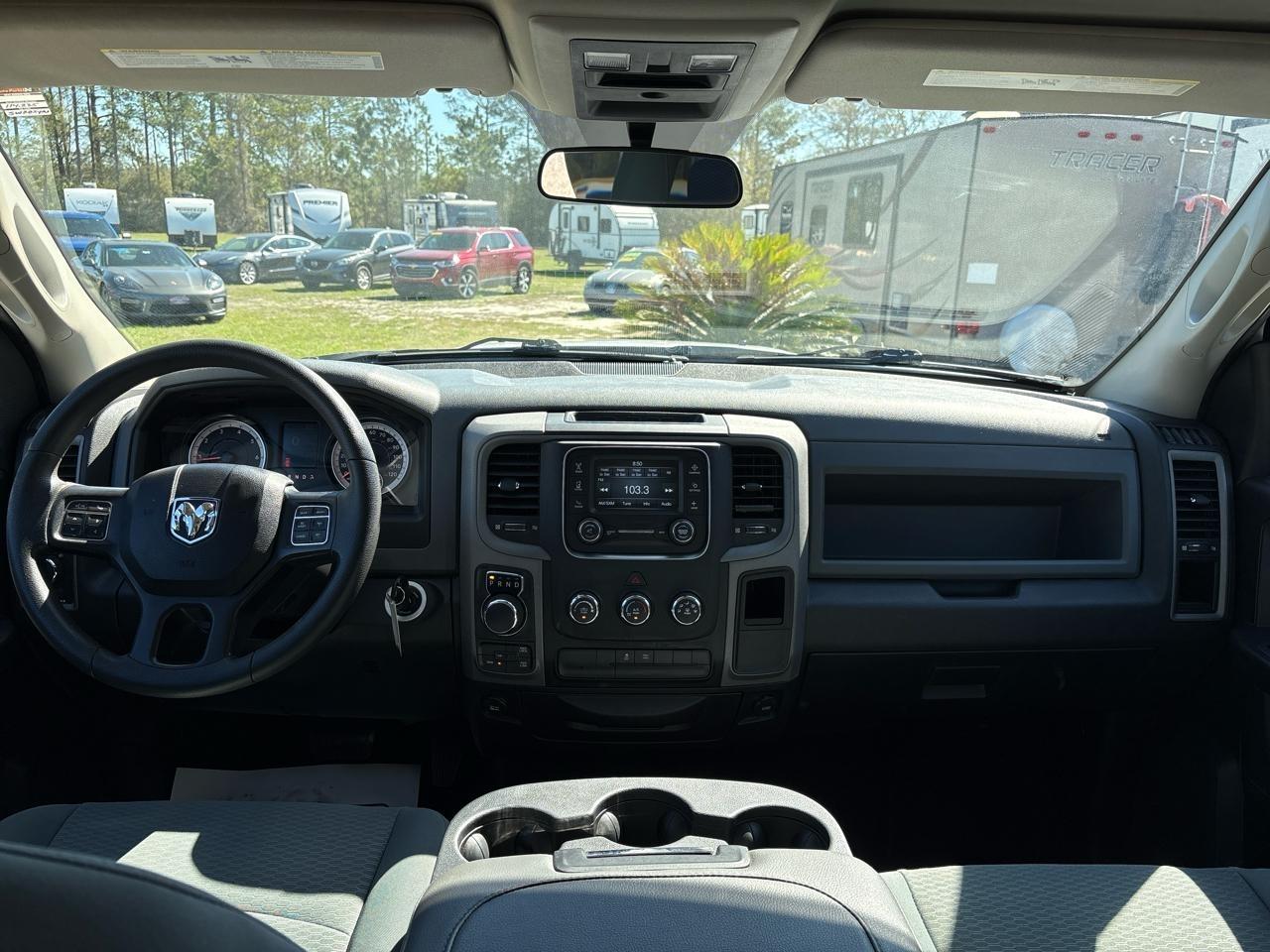 RAM 1500 Classic Tradesman Quad Cab 4WD 2019
