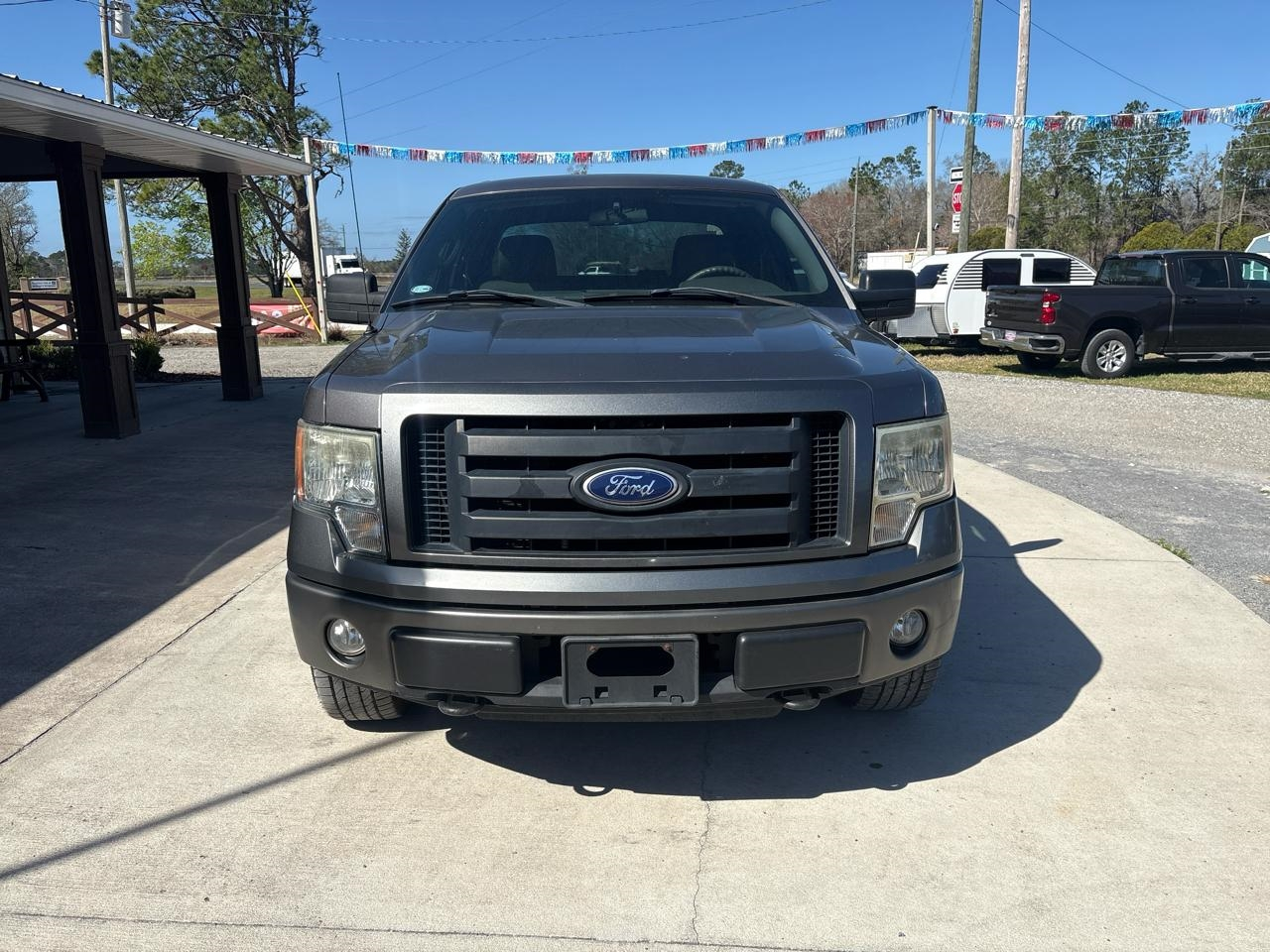 Ford F-150 XL SuperCab 8-ft. Bed 4WD 2010