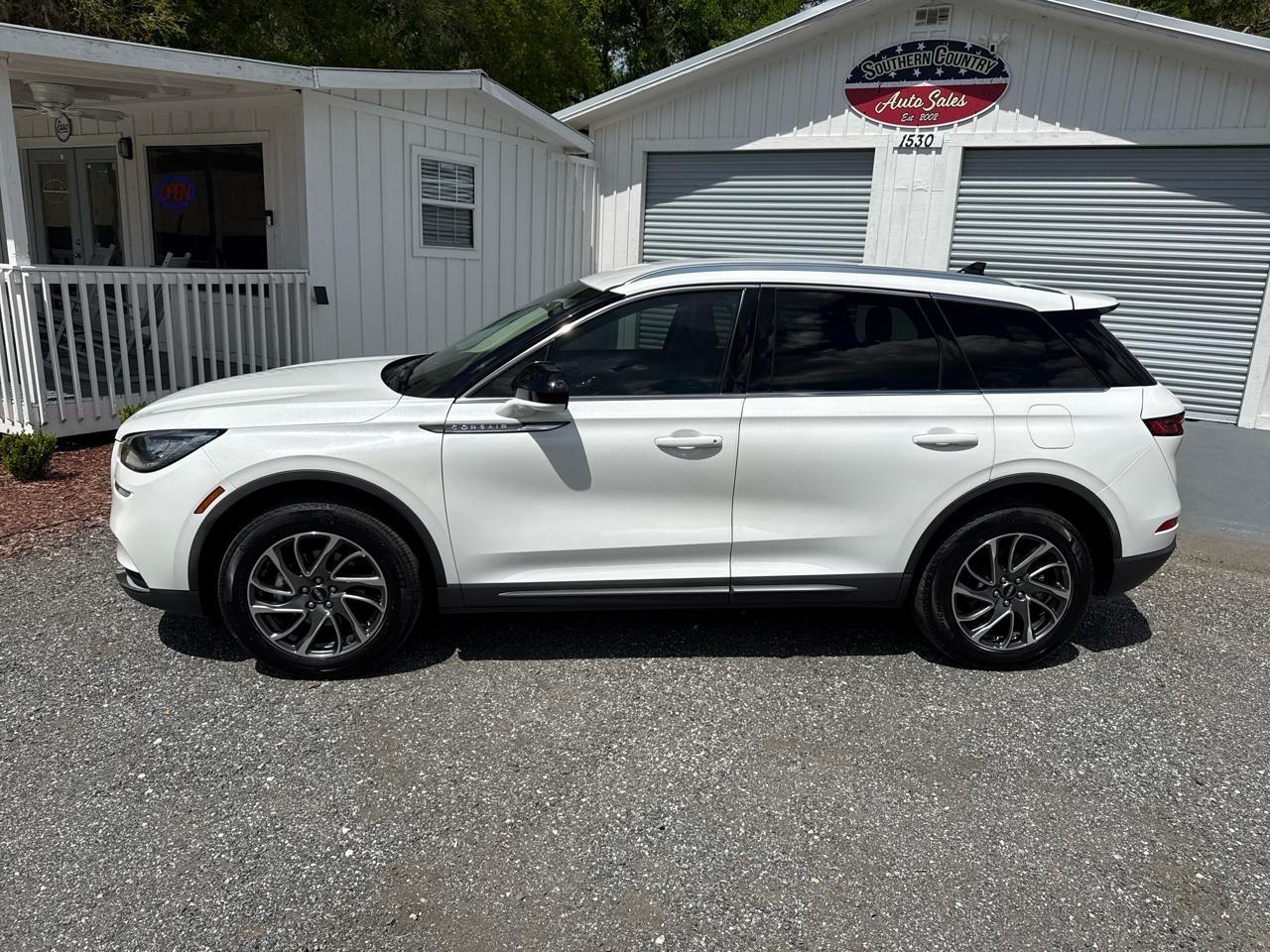 Lincoln Corsair Base 2021