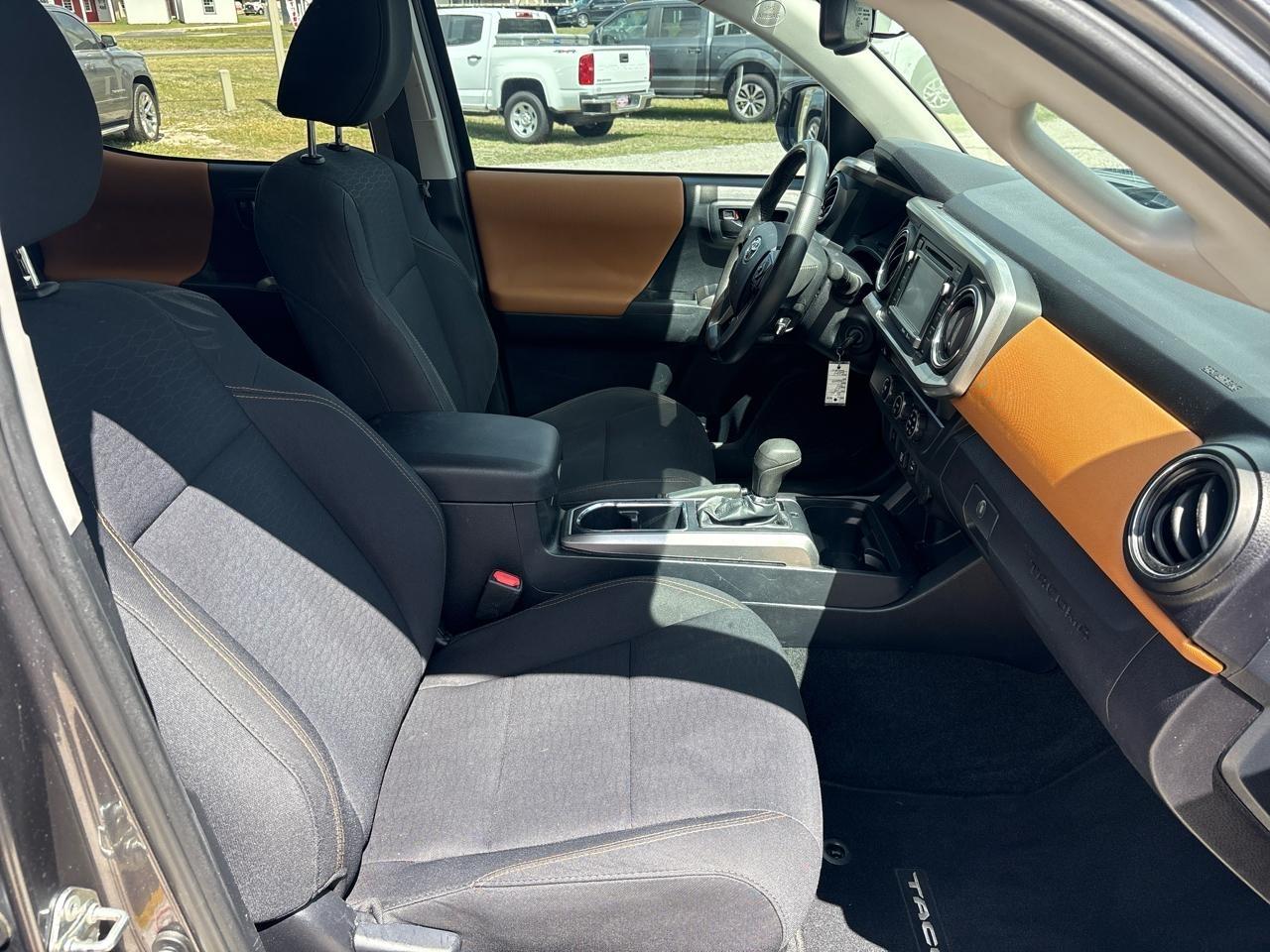 Toyota Tacoma SR5 Double Cab Long Bed V6 6AT 2WD 2019