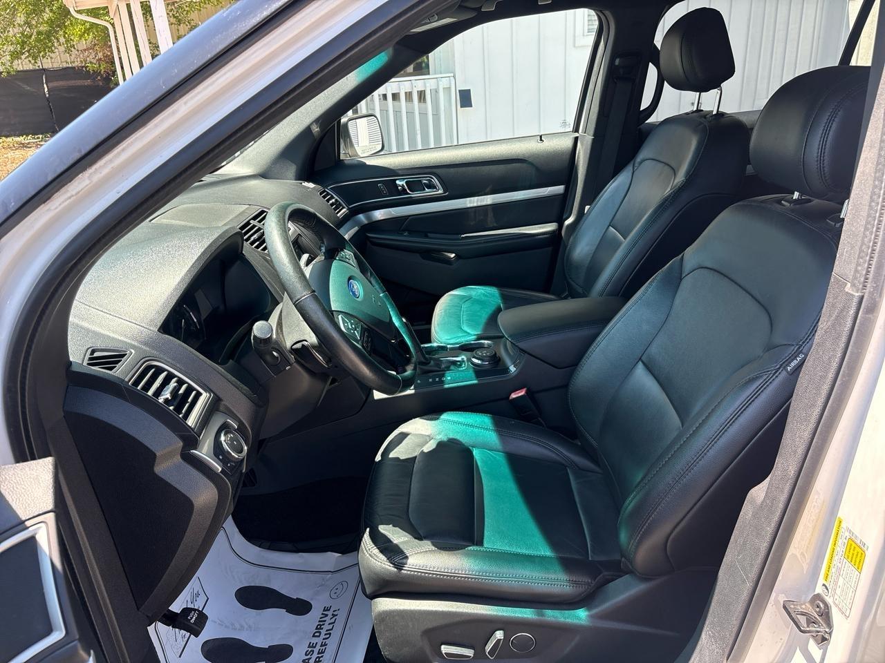 Ford Explorer XLT 4WD 2017