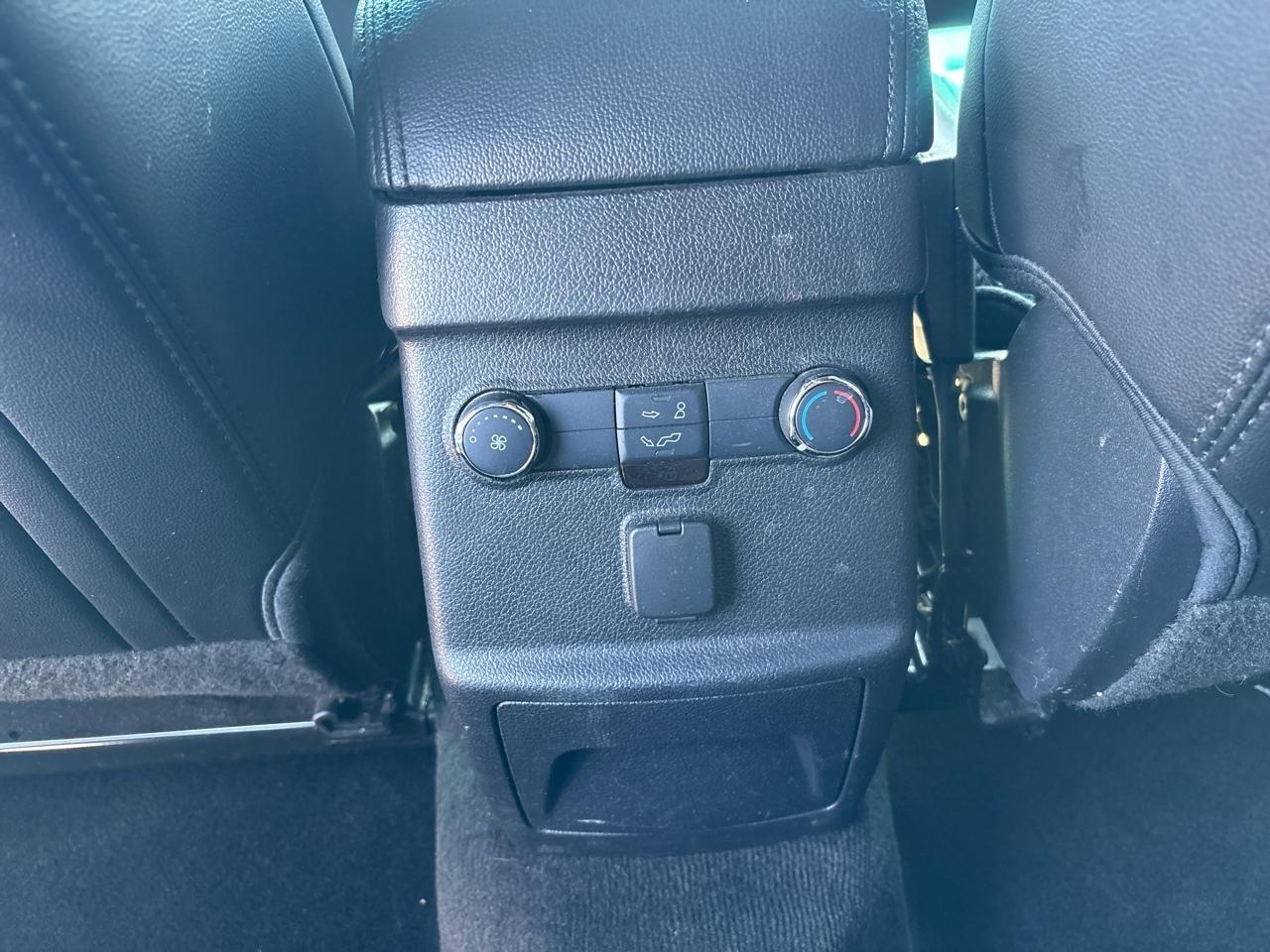 Ford Explorer XLT 4WD 2017