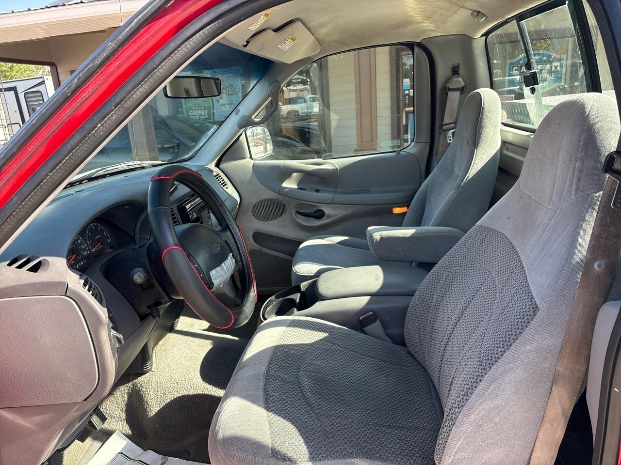 Ford F-150 XL Reg. Cab Long Bed 2WD 1998