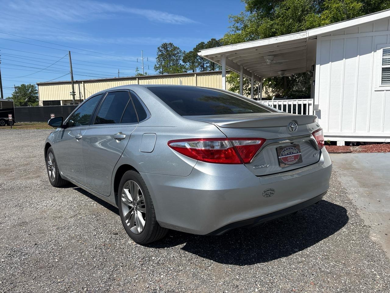 Toyota Camry SE 2016