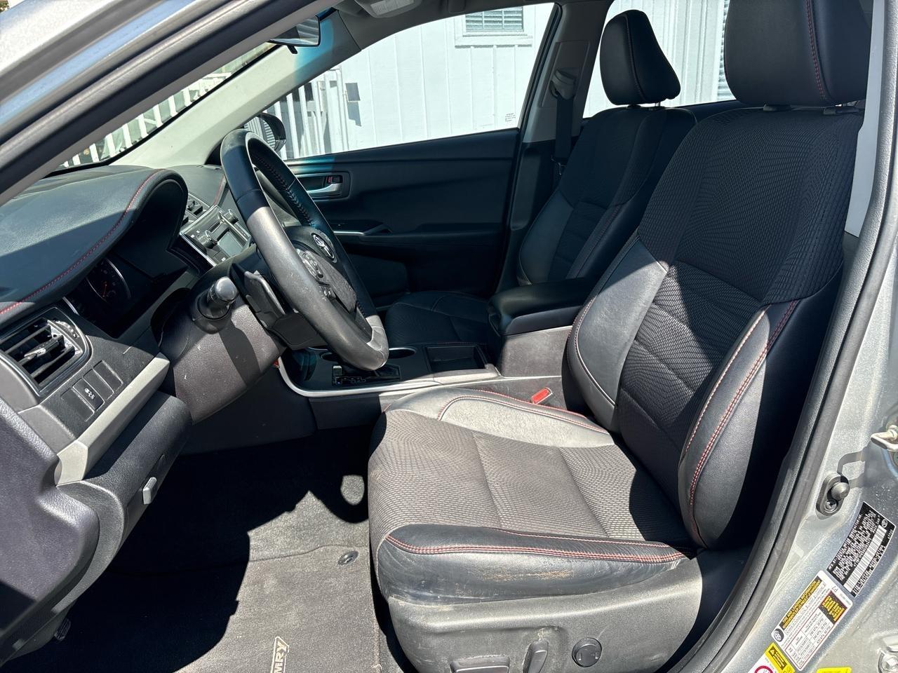 Toyota Camry SE 2016