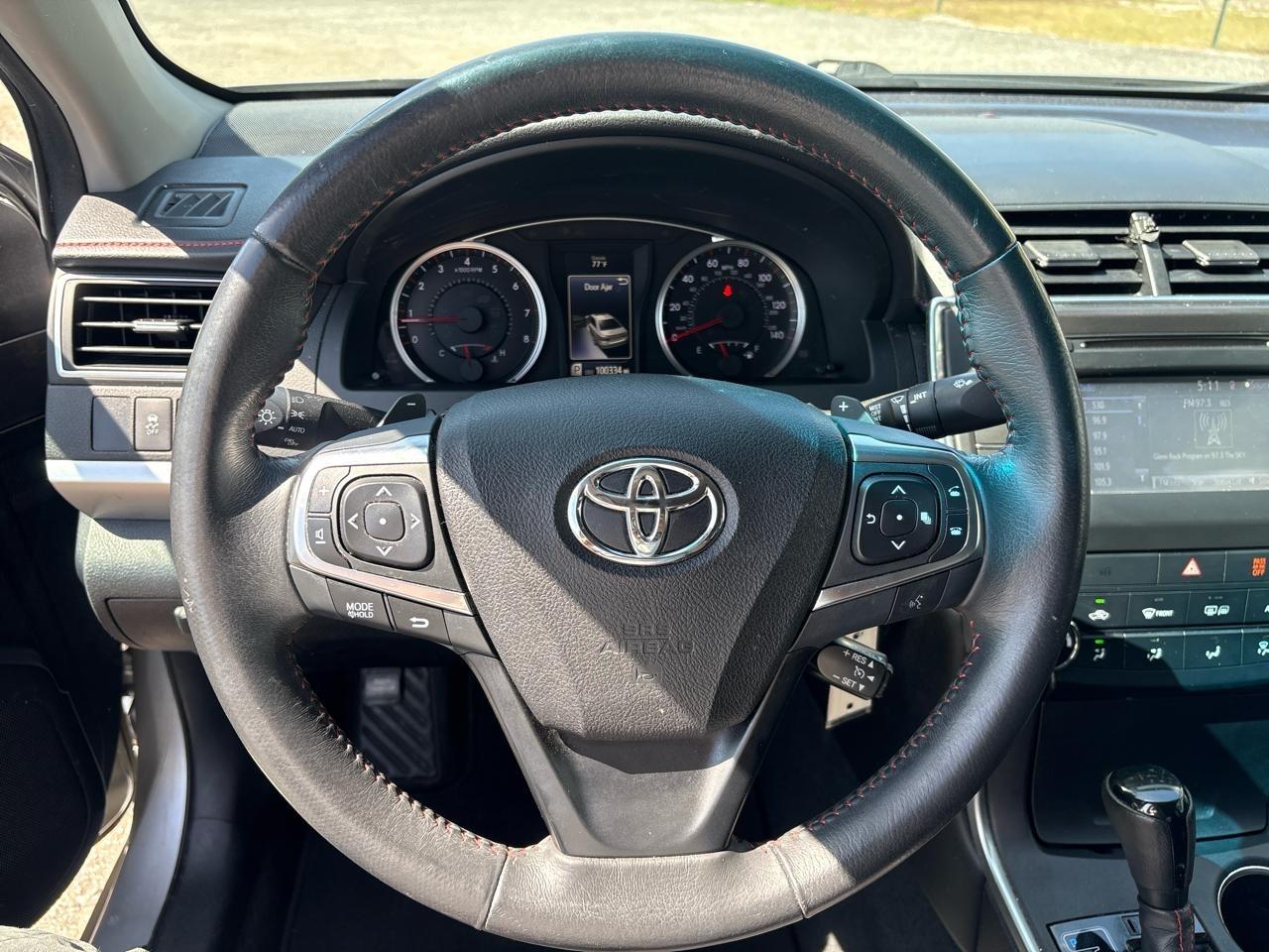 Toyota Camry SE 2016